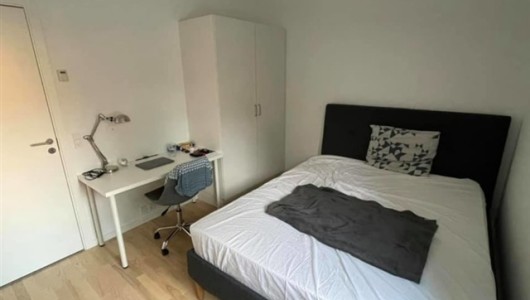 Værelse One room available in a 2 bed apartment in valby maskinfabrik Værelse One room available in a 2 bed apartment in valby maskinfabrik