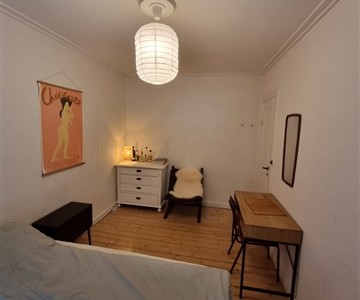 Værelse Room for rent with furniture