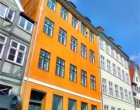 Lejlighed TIL LEJE: Stor 4-værelses lejlighed i fredet 1700-tals ejendom lige ved Nyhavn - historisk København