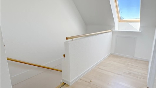 Lejlighed 102 m2 lejlighed. Husdyr er tilladt Lejlighed 102 m2 lejlighed. Husdyr er tilladt
