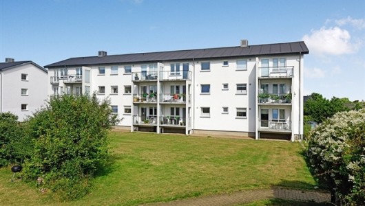 Lejlighed 2 værelses lejlighed på 76 m2 Lejlighed 2 værelses lejlighed på 76 m2