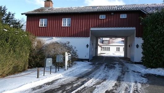 Lejlighed Hørsholm – Sandbjerg – Sandbjergvej – dejlig møbleret eller umøbleret 3 værs.  lejlighed med fælles P-plads og adgang til fælles  have