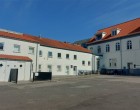 Hus/villa Nyere rækkehus i centrum