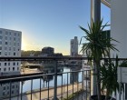 Værelse Stor møbleret lejlighed med altan og udsigt over havnen (midlertidig)